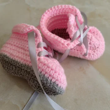 Модная удобная детская обувь с пряжкой ручной работы, пинетки для вязания крючком, обувь для прогулок в кроватке для младенцев и малышей