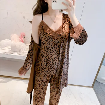 Сексуальный леопардовый женский пижамный комплект с кружевной отделкой, 3 шт. Пижамы, сексуальный пижамный костюм с V-образным вырезом, Бархатный халат, повседневная пижама